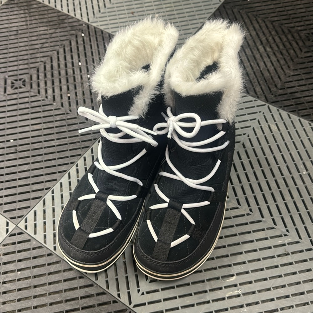 Sorel Glacy Explorer Short boot black 8